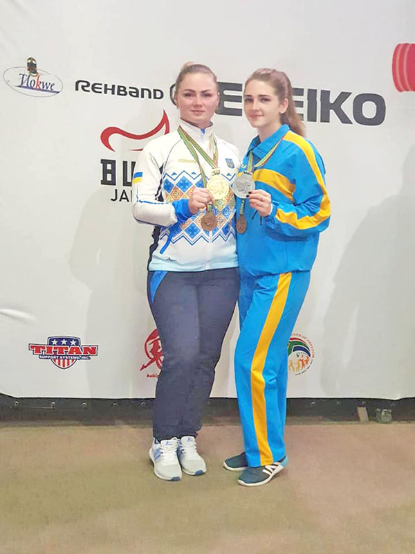 Катерина ТКАЧУК - срібло (112,5 кг) та її тренер Тетяна МЕЛЬНИК