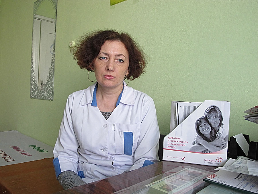 Лариса ГУМЕНЮК працює акушеркою в кабінеті патології шийки матки