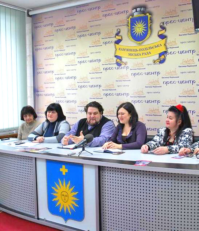 СЕРВІДІО РОЗПОВІВ, ЩО ПОКАЖЕ В МБК