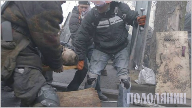 Евакуація з поля бою смертельно пораненого Івана Бльока (скриншот з відео)