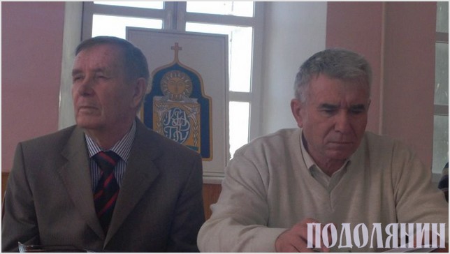 Автор Віталій Нечитайло (ліворуч) і видавець Мирослав Мошак
