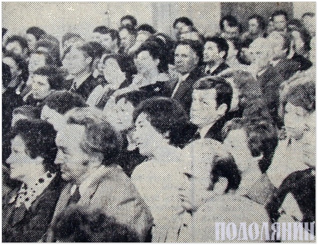 Глядачі під час запису передачі в МБК. Фото Івана Свідера