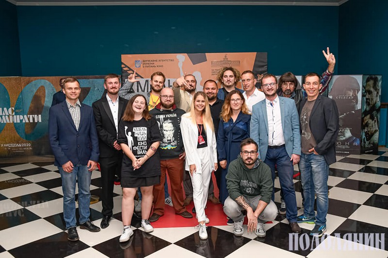 Андрій Заєць (другій ліворуч) і його творча команда. Фото зі сторінки режисера у фейсбуку