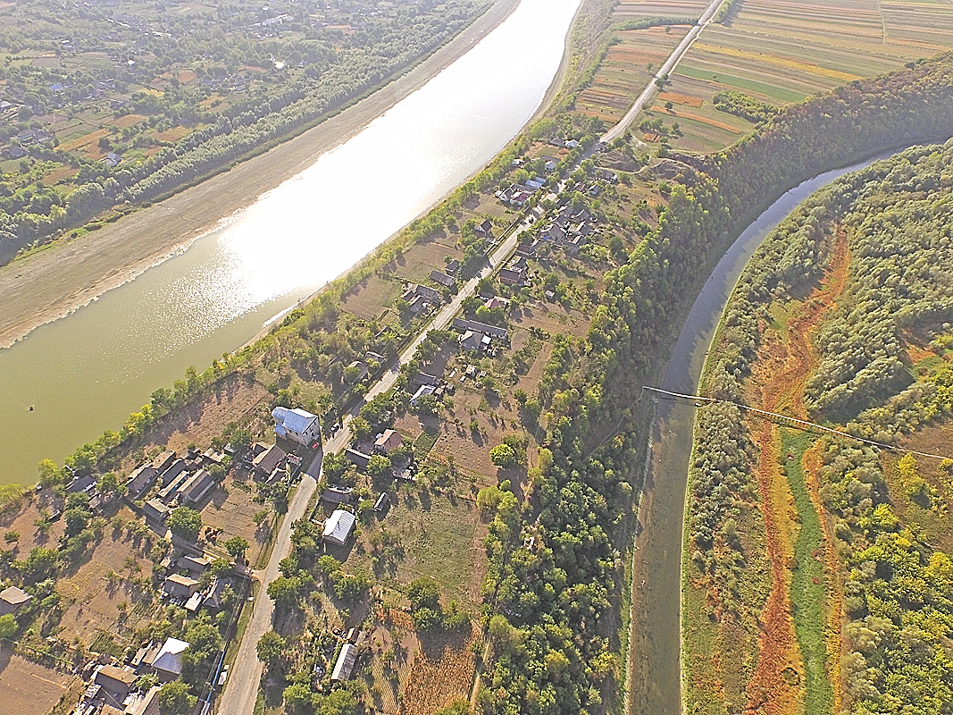 Змілілі Дністер і Збруч поблизу Окопів