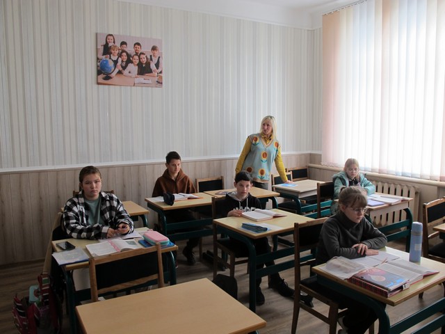 У класах затишно і світло
