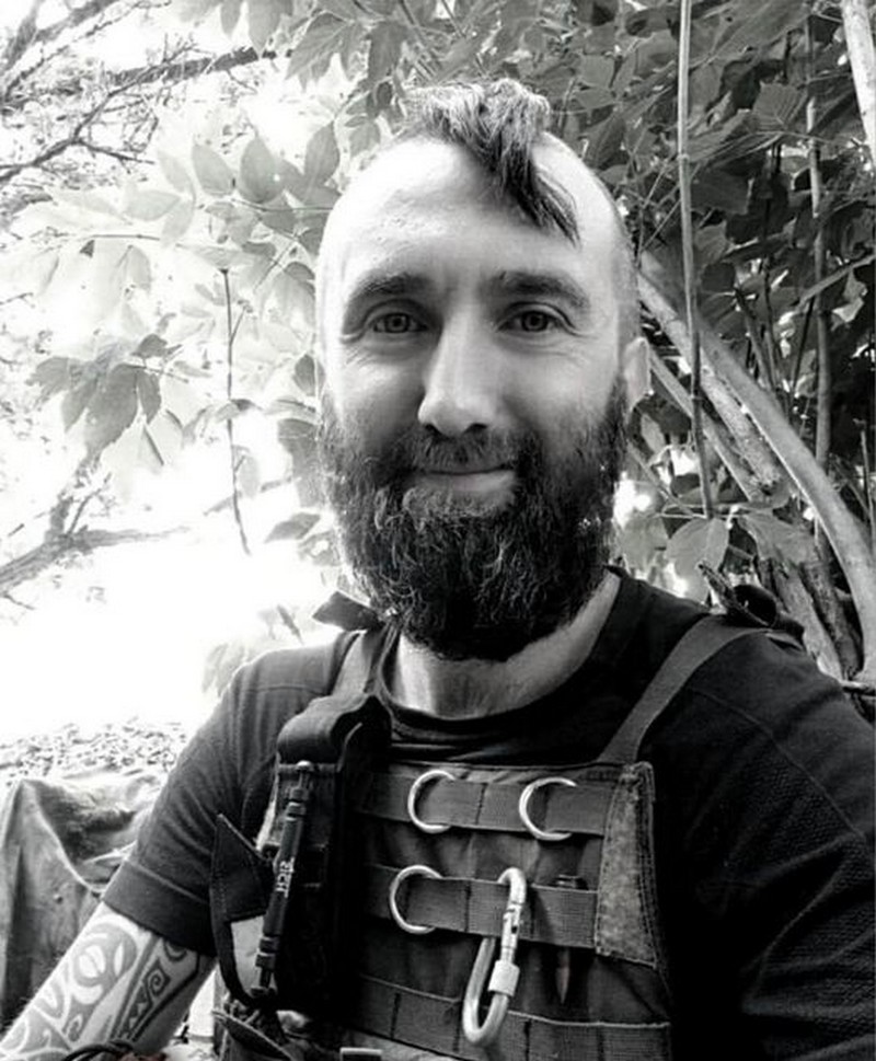 Вік­тор БОР­ЖИЄВСЬКИЙ