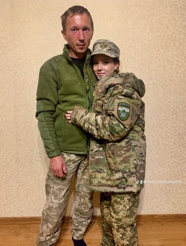 Захисник із донькою Діаною