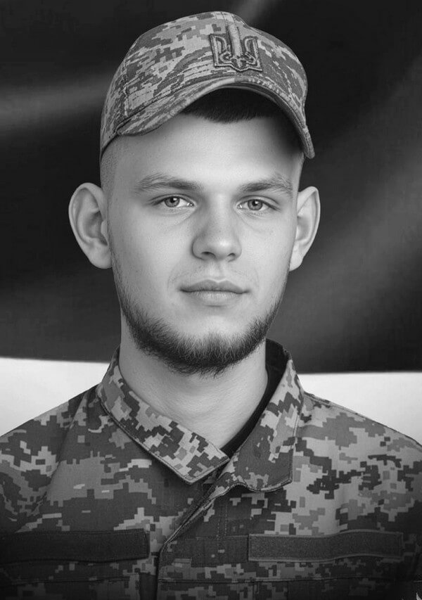 Дмитро ЛОМОВ