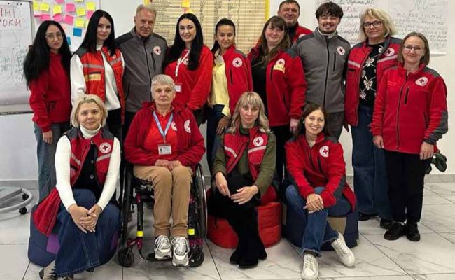 Сила волонтерів у час, коли світ хитається