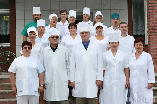 I ряд: Галина Лискун, Віктор Москалюк, Анатолій Панчишин, Майя Федченко, Тамара Кожушко II ряд: Валентина Грушкова, Дмитро Ментус, Інга Лящук, Анатолій Борітко, Лариса Пяскорська, Оксана Хомова